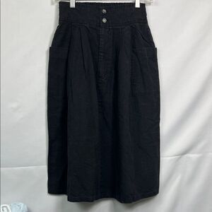 Chic Changeables Black Midi Skirt with Button Detail Elastic waist size medium